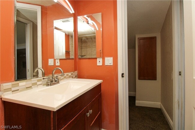 Building Photo - 7493 Pebble Beach Rd