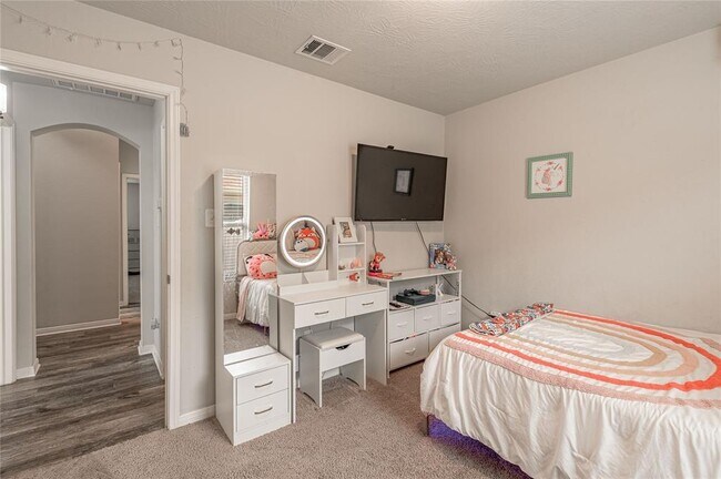 Building Photo - 124 Worley Way