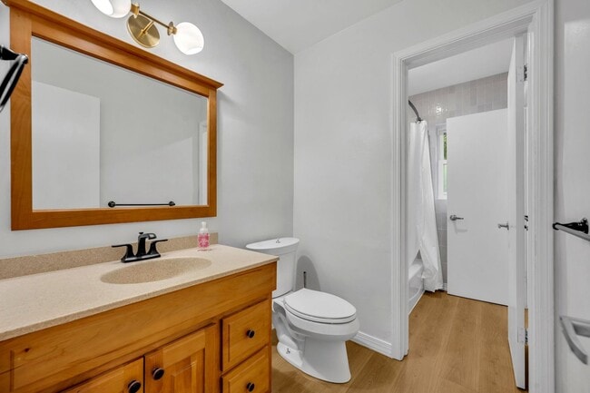 Building Photo - 3 bed Home in Audubon Park