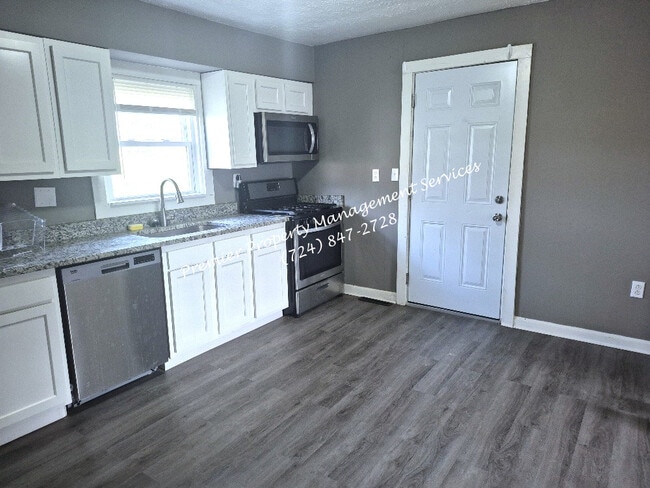 Building Photo - 189 Grandview Ave