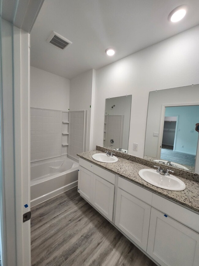 Building Photo - 908 Pelican Lakes Pkwy