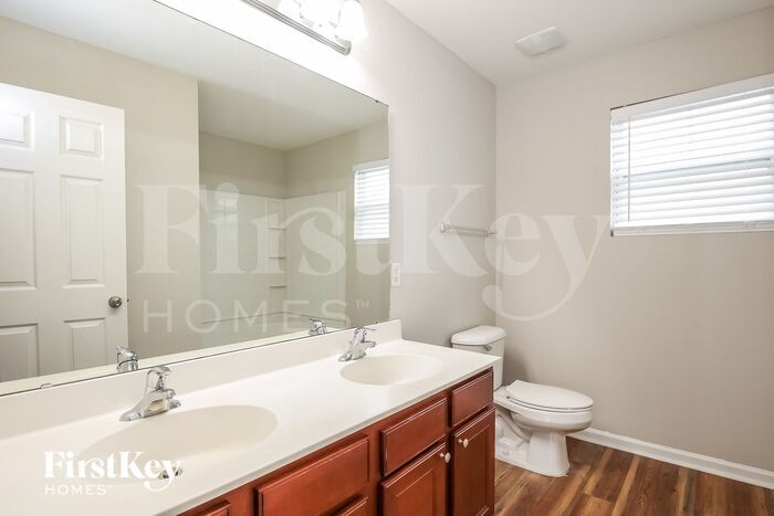 Building Photo - 111 Mcgrady Dr