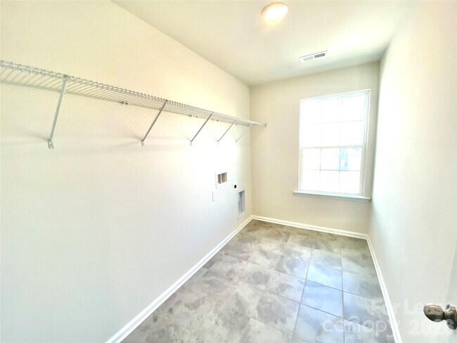 Building Photo - 1016 Whipcord Dr
