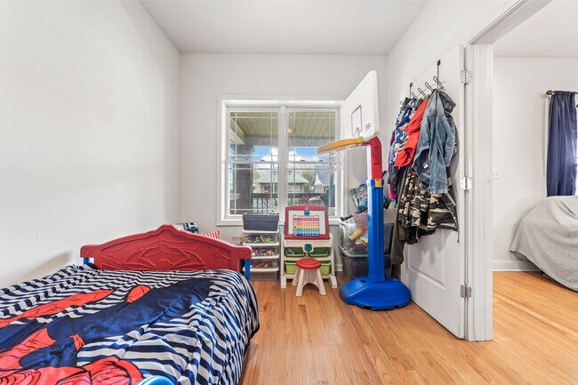 Building Photo - 7938 S Bennett Ave