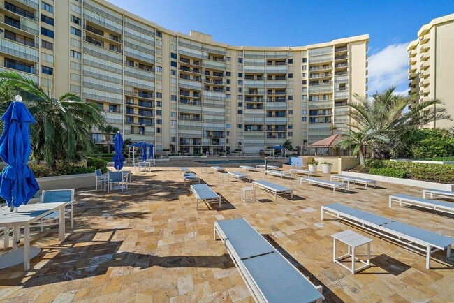 Building Photo - 100 Ocean Trail Way