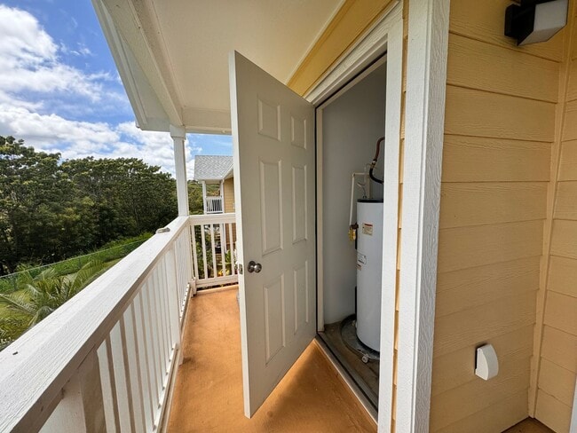 Building Photo - 94-510 Lumiaina Street #H-202