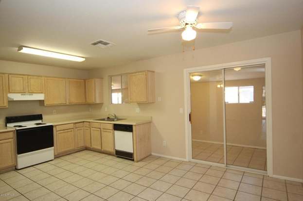 Building Photo - 16202 S Pine St