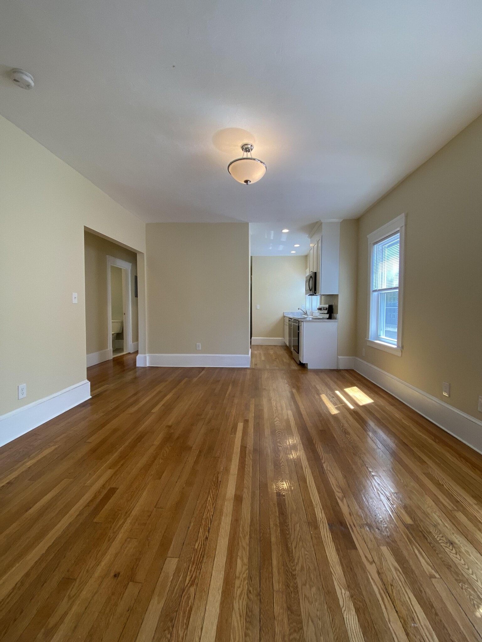Building Photo - 303 Tappan St