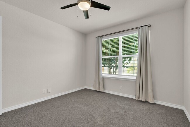 Building Photo - Charming 4-Bedroom Home in Redbird Ranch – Resort-Style Amenities & Prime Location!