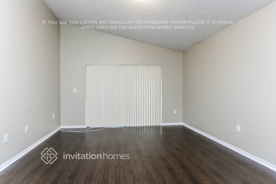 Building Photo - 2585 NW 79th Ave