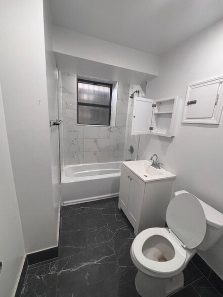 Building Photo - 157 S Harrison St