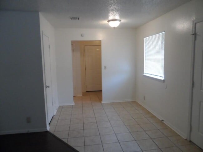 Building Photo - 120 NE 12th St