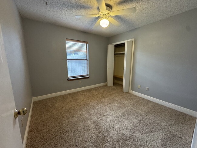 Building Photo - House Located On Cul-De-Sac & Within Minutes Of Wal-Mart & W. Loop 289!