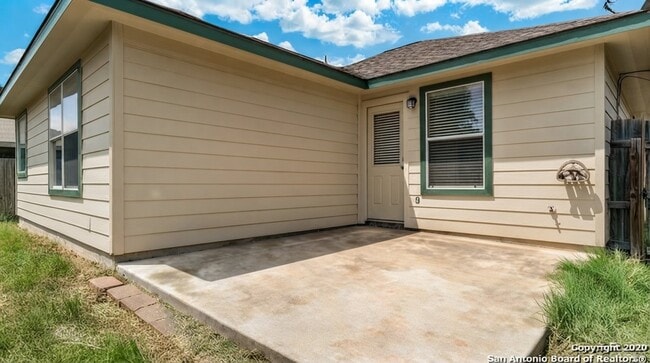 Building Photo - 10306 Pinehurst Run