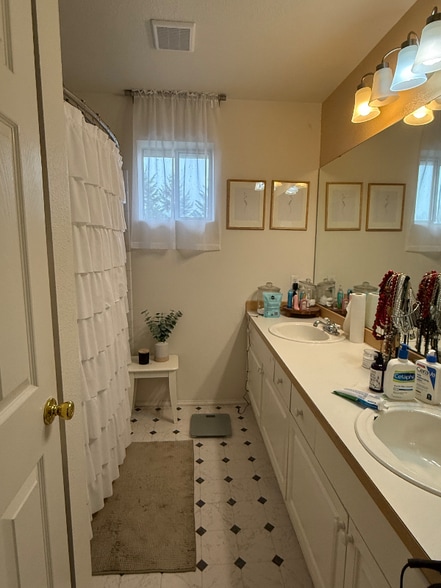 Building Photo - 2143 NW Pacific Elm Dr