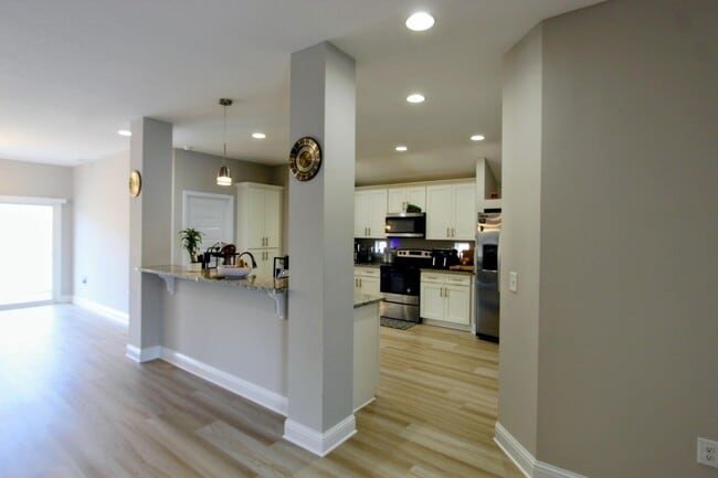 Building Photo - 5438 Lee Farm Blvd