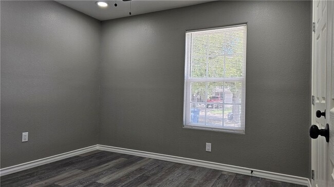 Building Photo - 4954 Urban St