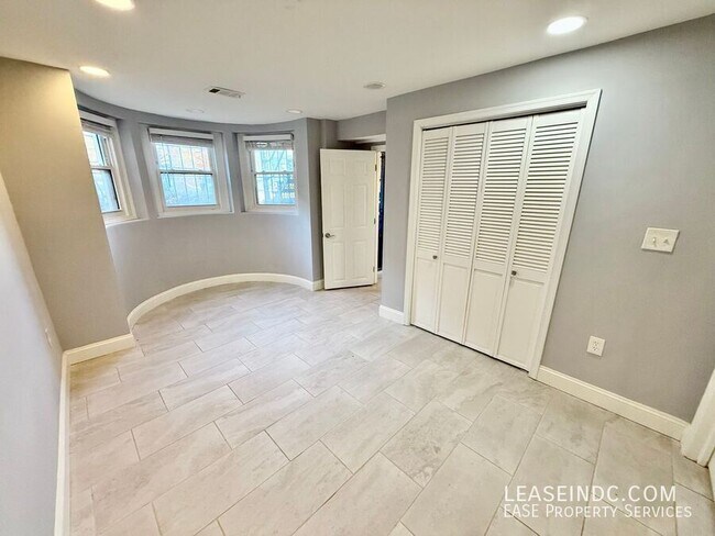 Building Photo - 55 Quincy Pl NW