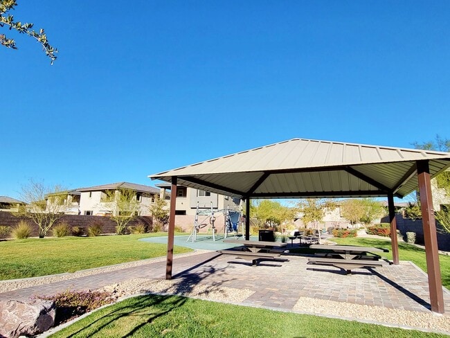 Building Photo - House for Rent in Summerlin Call or Text f...