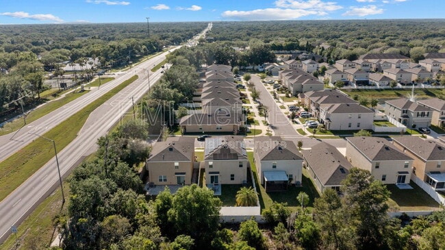 Building Photo - 105 Lacewing Pl