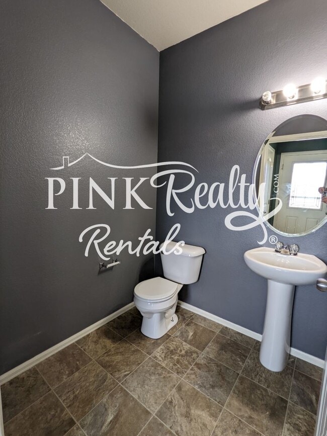 Building Photo - 4853 Pearl Kite View