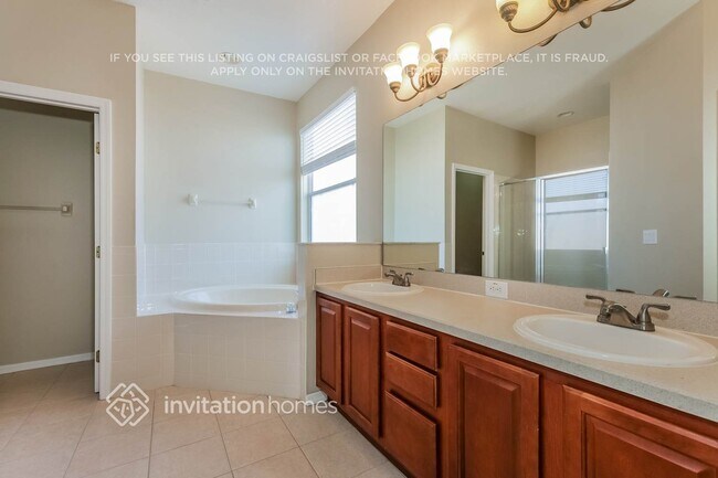 Building Photo - 18017 Malakai Isle Dr