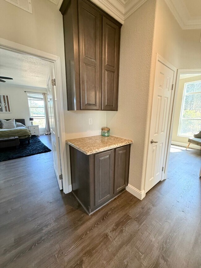 Building Photo - BEAUTIFUL 4 BEDROOM 2 BATH HOME IN ARROYO ...