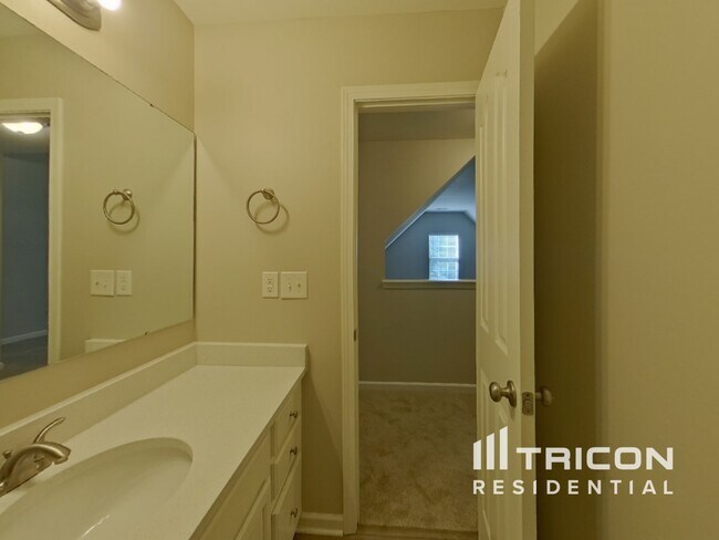 Building Photo - 2816 Forest Grove Ct