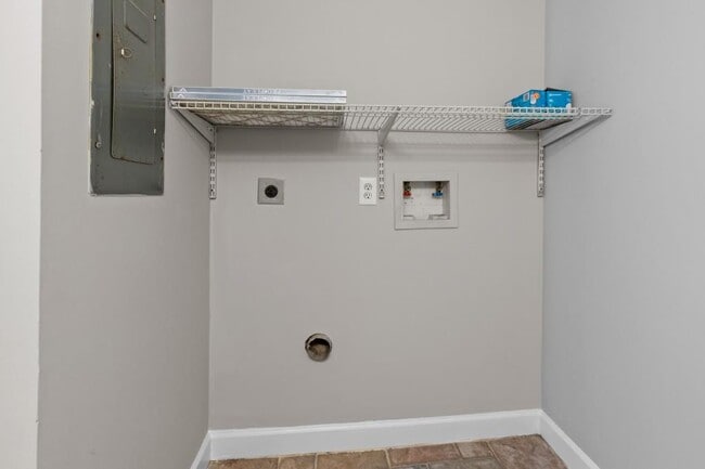 Building Photo - 416 Northdale Ct