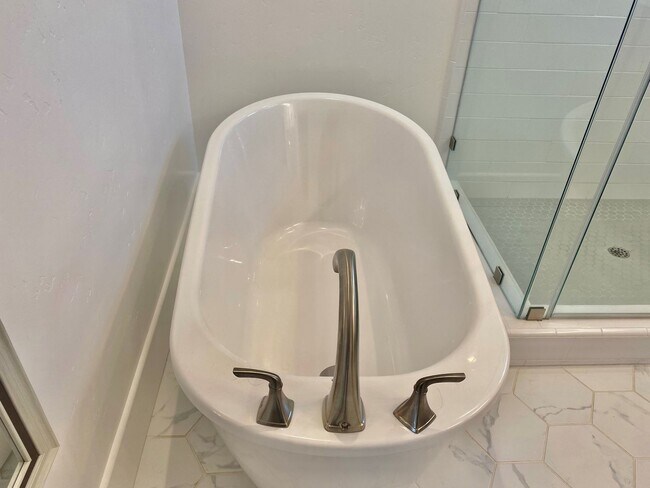 Building Photo - Wow! Custom Built Smart Home in Sutter Par...