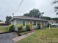 Building Photo - 2623 Greenland Ave