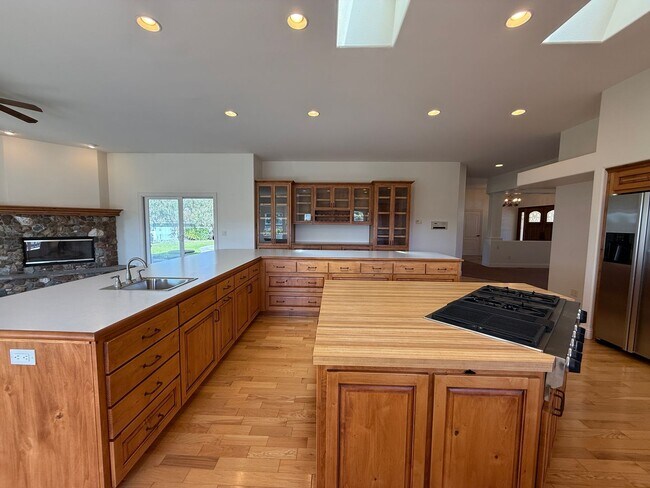 Building Photo - Beautiful Orcutt Custom Home in Solomon Estates on Approx One Acre