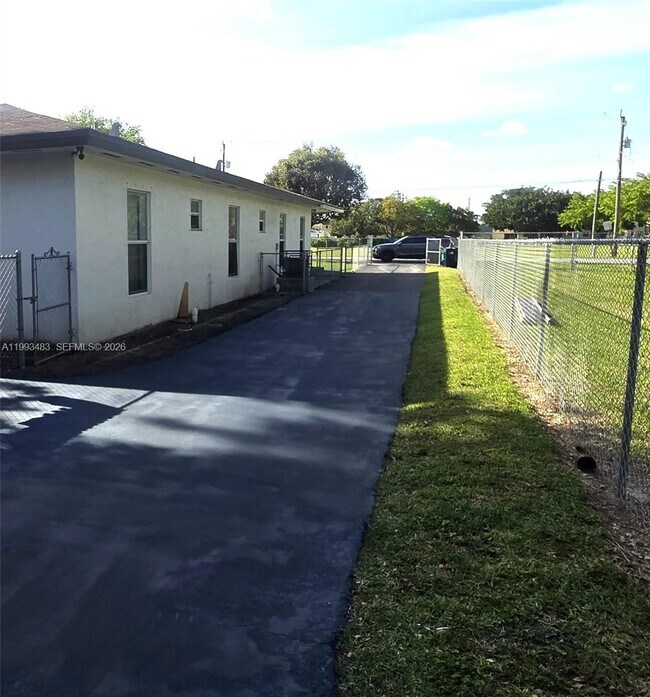 Building Photo - 10357 SW 178th St