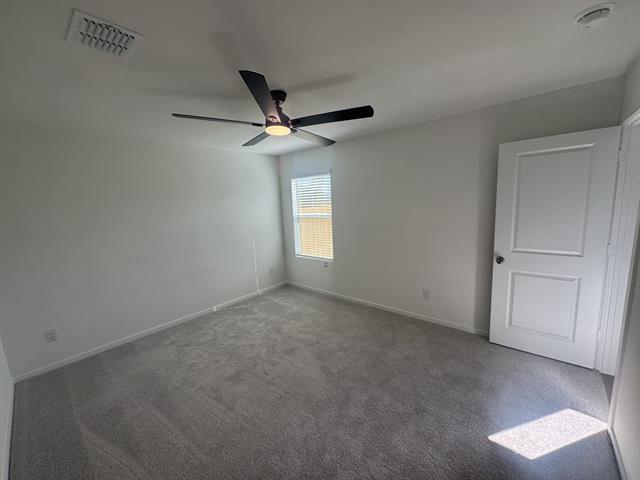Building Photo - 423 Finch Cir