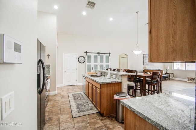 Building Photo - 43205 Roth Rd