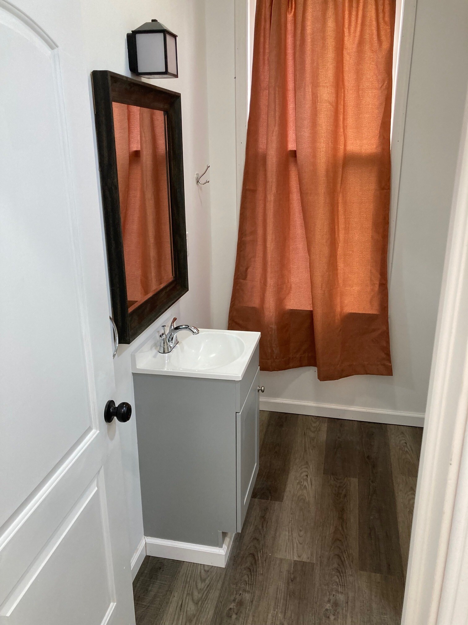 Building Photo - 333 Ann St