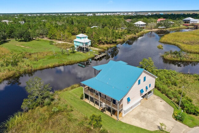 Building Photo - 4166 Old Lazy River Rd