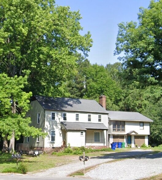 Building Photo - 1700 Choate Pl
