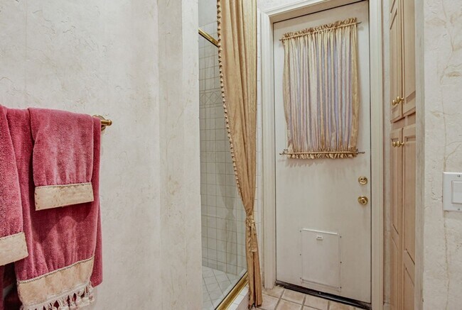 Building Photo - Gorgeous Custom Built Scripps Ranch Home Available Now!