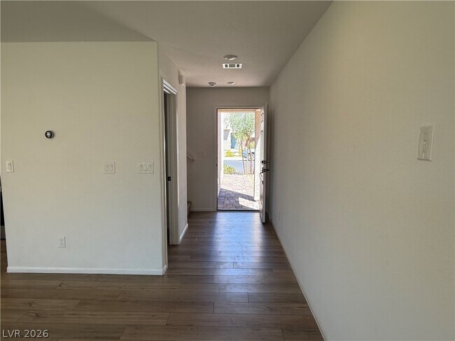 Building Photo - 5299 Barcola Ave