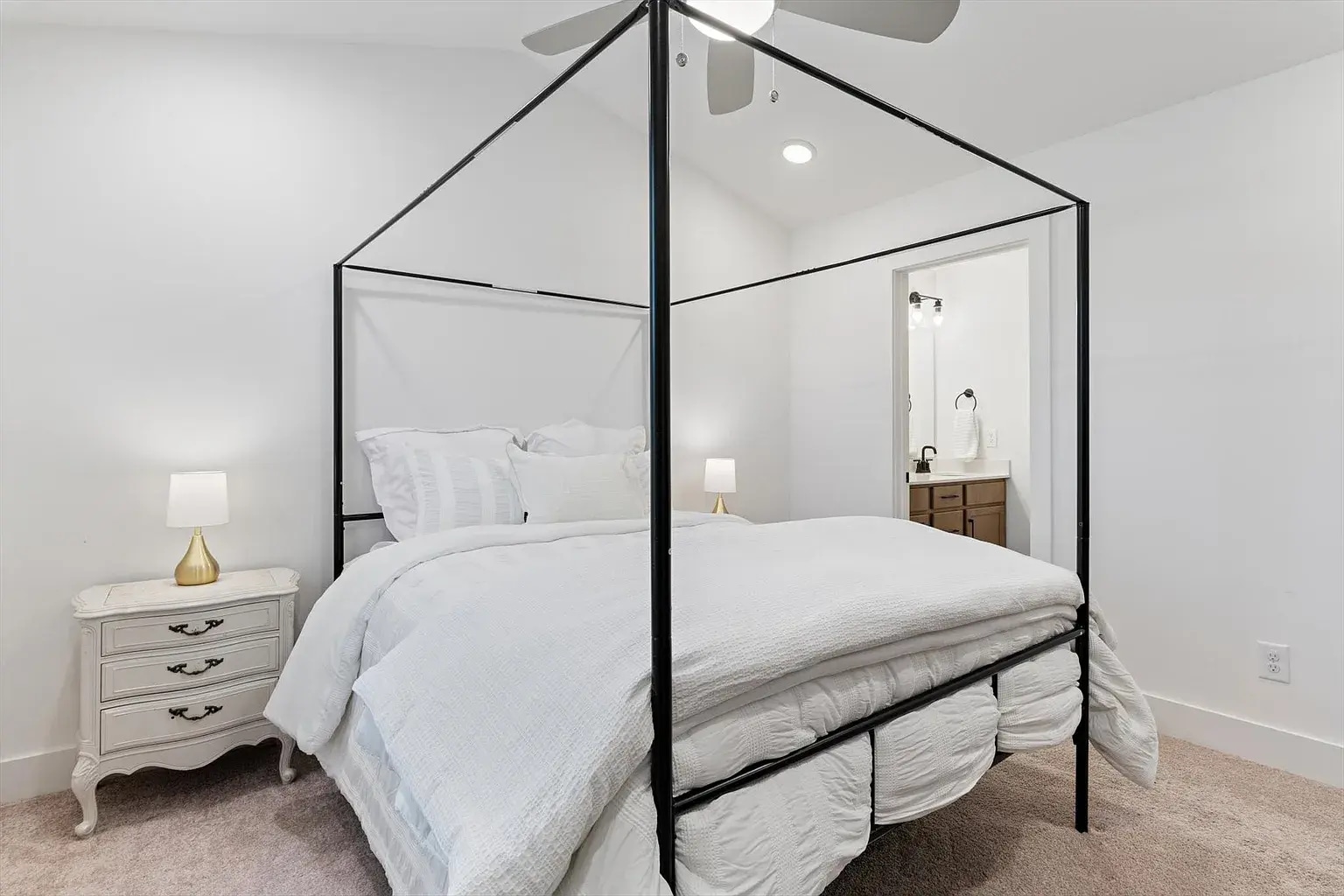 Building Photo - 356 Hammock Ln