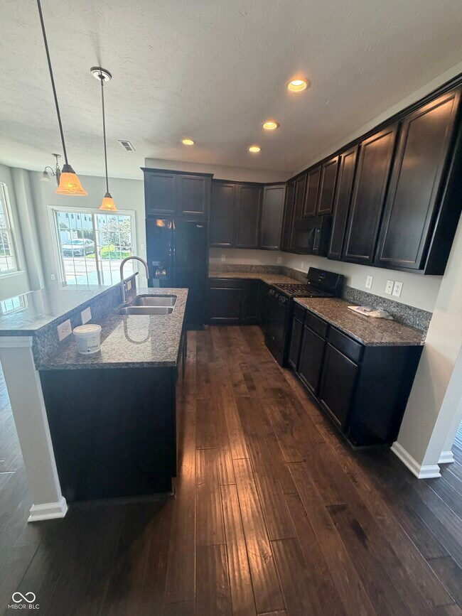 Building Photo - 9681 Angelica Dr