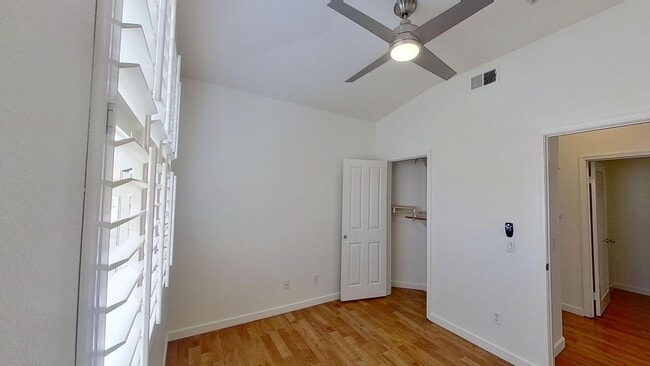 Building Photo - 1807 Ladrillo Aisle