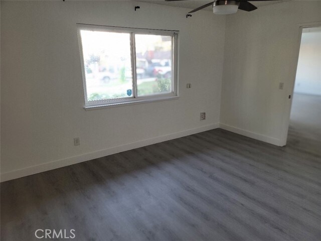 Building Photo - 6984 Center St