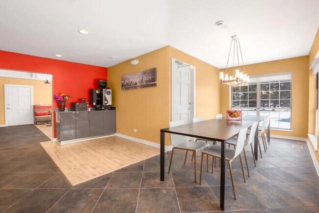 Building Photo - 4132 Landing Dr