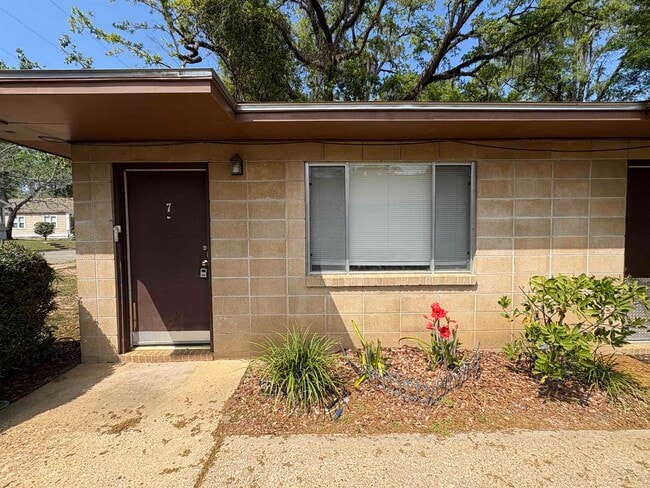 Building Photo - 1509 Branch St