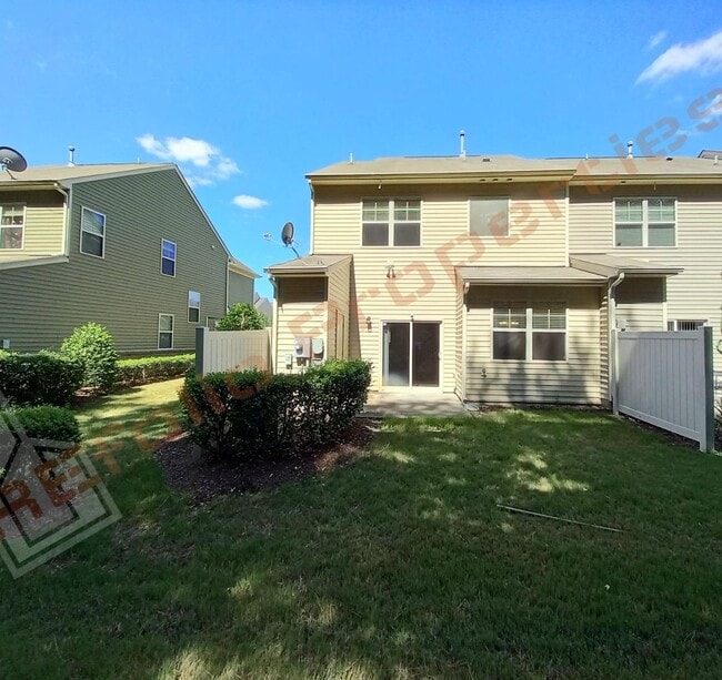 Building Photo - 429 Manchester Park Ln