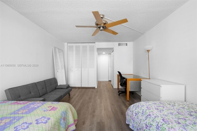 Building Photo - 250 174th St