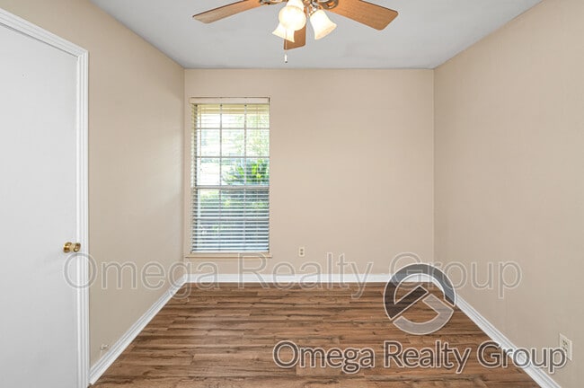 Building Photo - 21 Cullen Dr