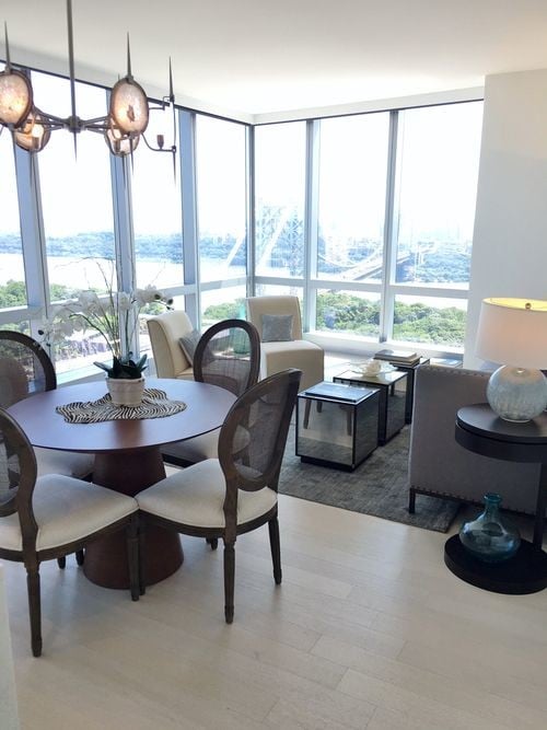 Building Photo - 800 Park Ave